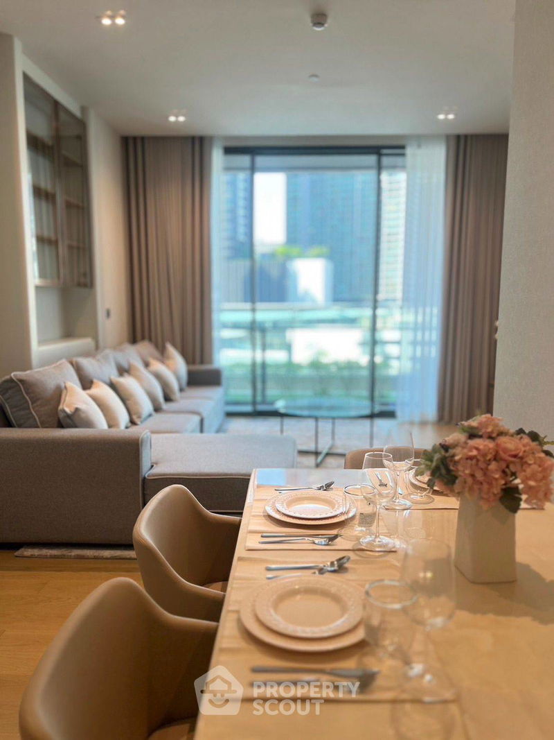 Condos for sale : 2-BR Condo at The Strand Thonglor near BTS Thong Lor (ID 1940418)