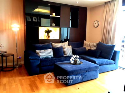 Condos for rent : 1-BR Condo at Urbana Sathorn Condominium near BTS Sala Daeng (ID 511158)