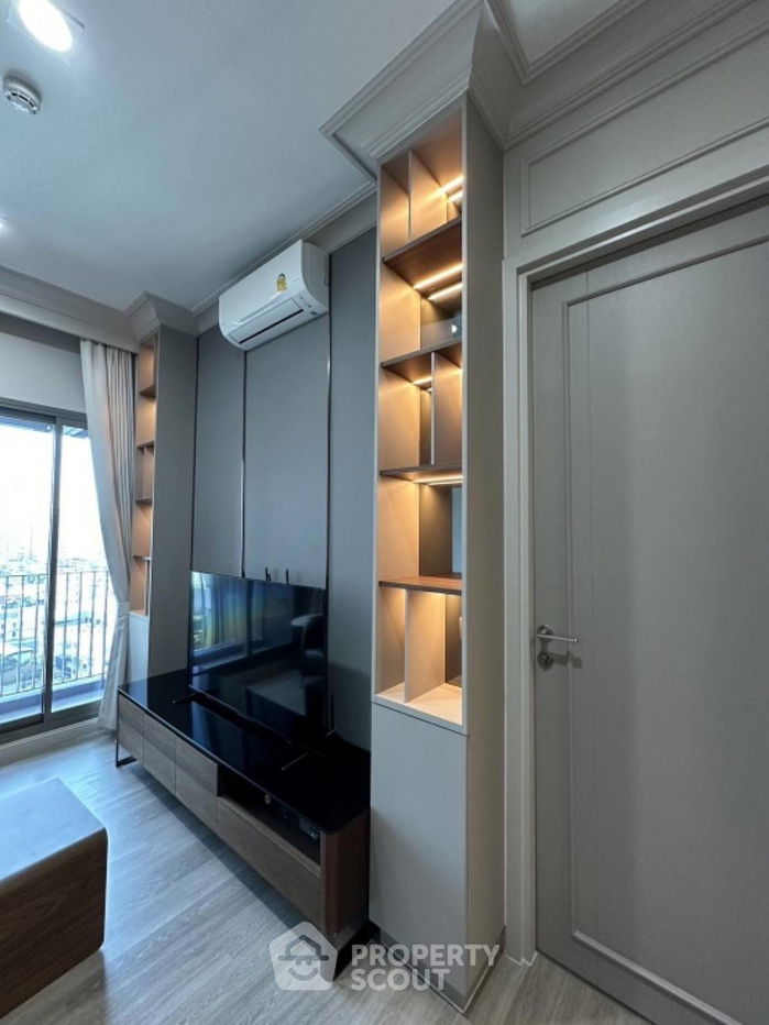 picture 1-BR Condo at Rhythm Charoenkrung Pavilion near BTS Saphan Taksin (ID 1927478) - 10/14