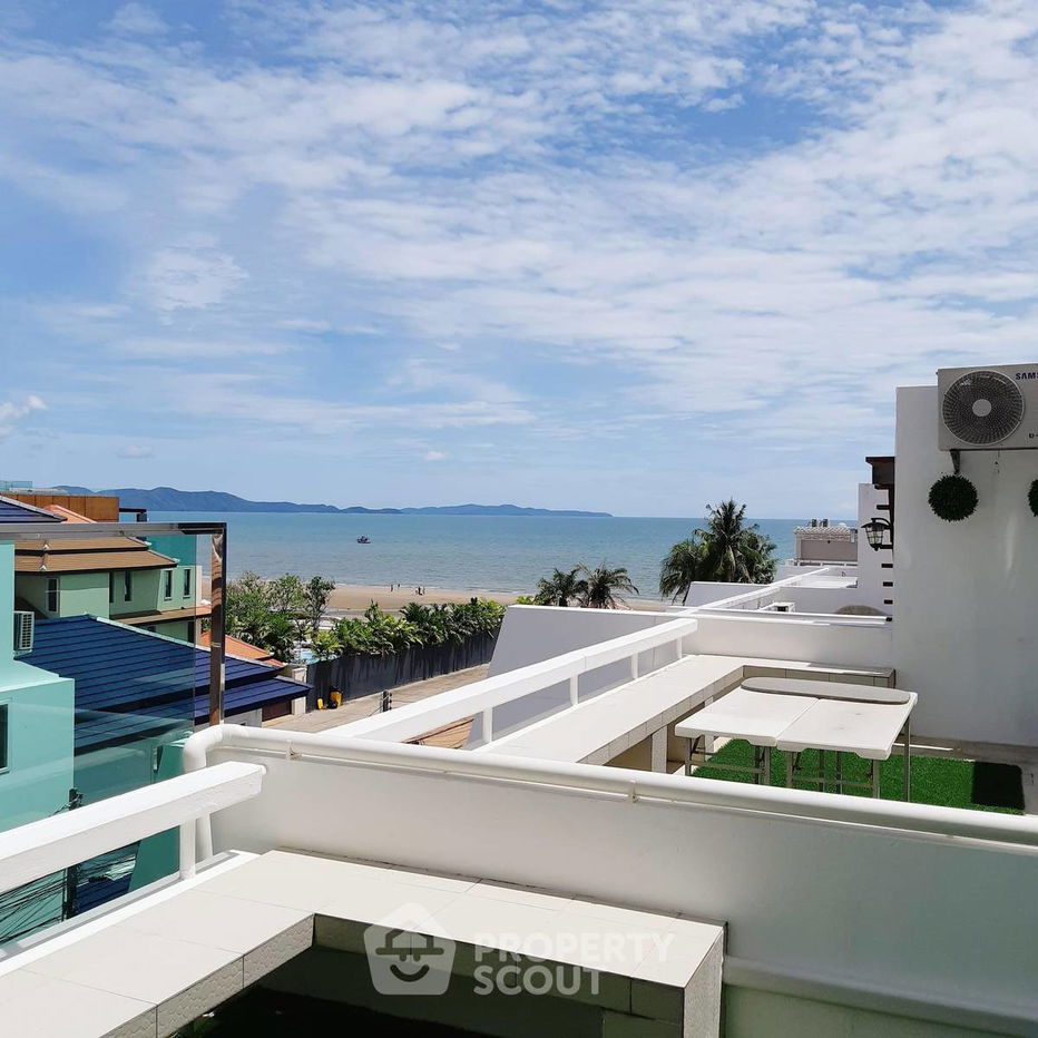 picture 4-BR Condo at Chom Talay Resort Condominium close to Pattaya (ID 1885768) - 2/30