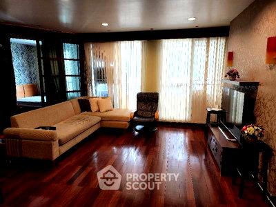 Condos for sale Trinity International School : 2-BR Condo at The Address Sukhumvit 42 near BTS Ekkamai (ID 900662)
