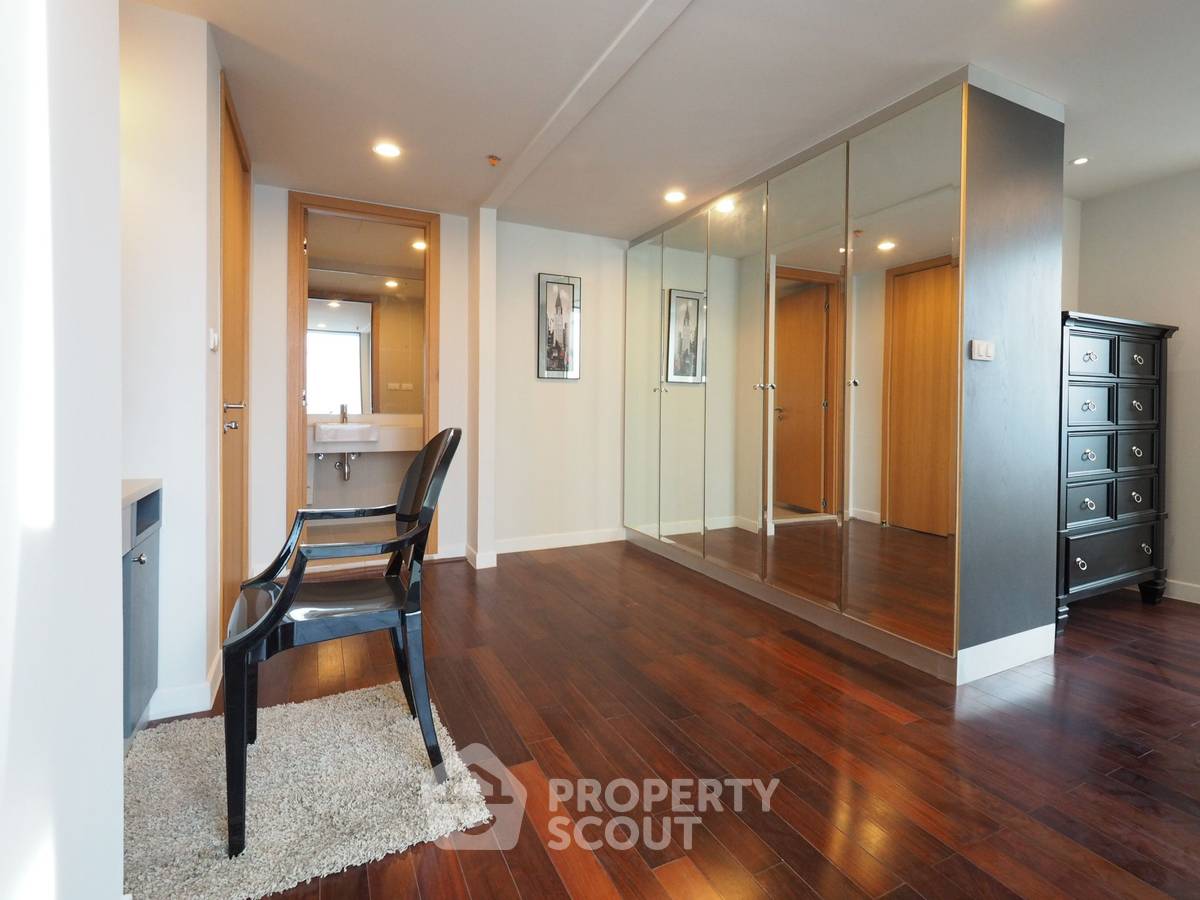 picture 4-BR Condo at Circle Living Prototype New Petchburi near MRT Phetchaburi (ID 1784139) - 38/39