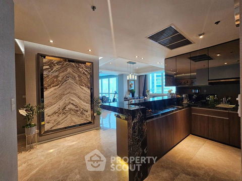 3-BR Condo at Millennium Residence @ Sukhumvit Condominium near BTS Phrom Phong (ID 2066951)