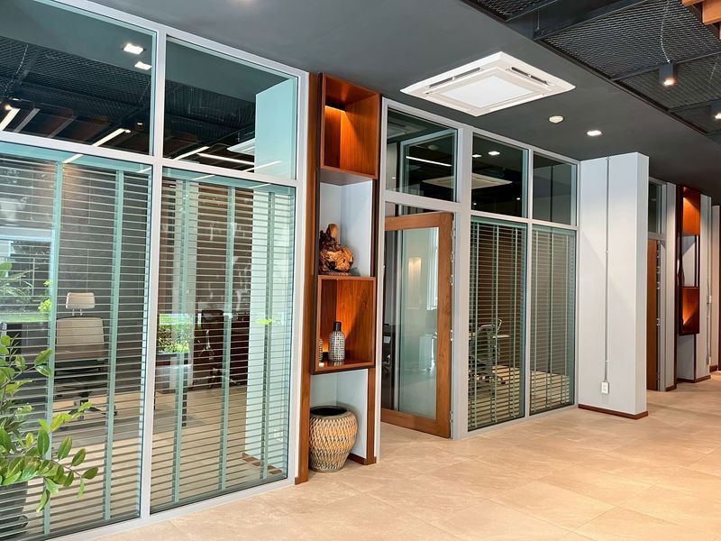 picture 🏢 [For Rent / Sale] Modern Office at Brighton Place – Rama 9 / Sun Wichai 6 ✨ Prime Location | Ready-to-Use | Functional Layout  - 7/17