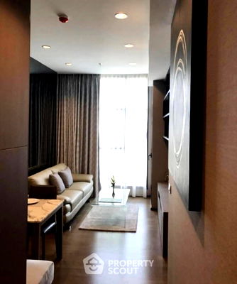 Condos for rent Sathorn Thani Tower : 1-BR Condo at The Diplomat Sathorn near BTS Surasak (ID 1886625)