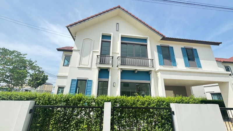 ขายบ้านเดี่ยว : ขายบ้านเดี่ยวที่ดินใหญ่ แปลงมุม พร้อมเข้าอยู่ ทำเลใกล้รถไฟฟ้า โครงการอณาสิริ เวสต์เกต