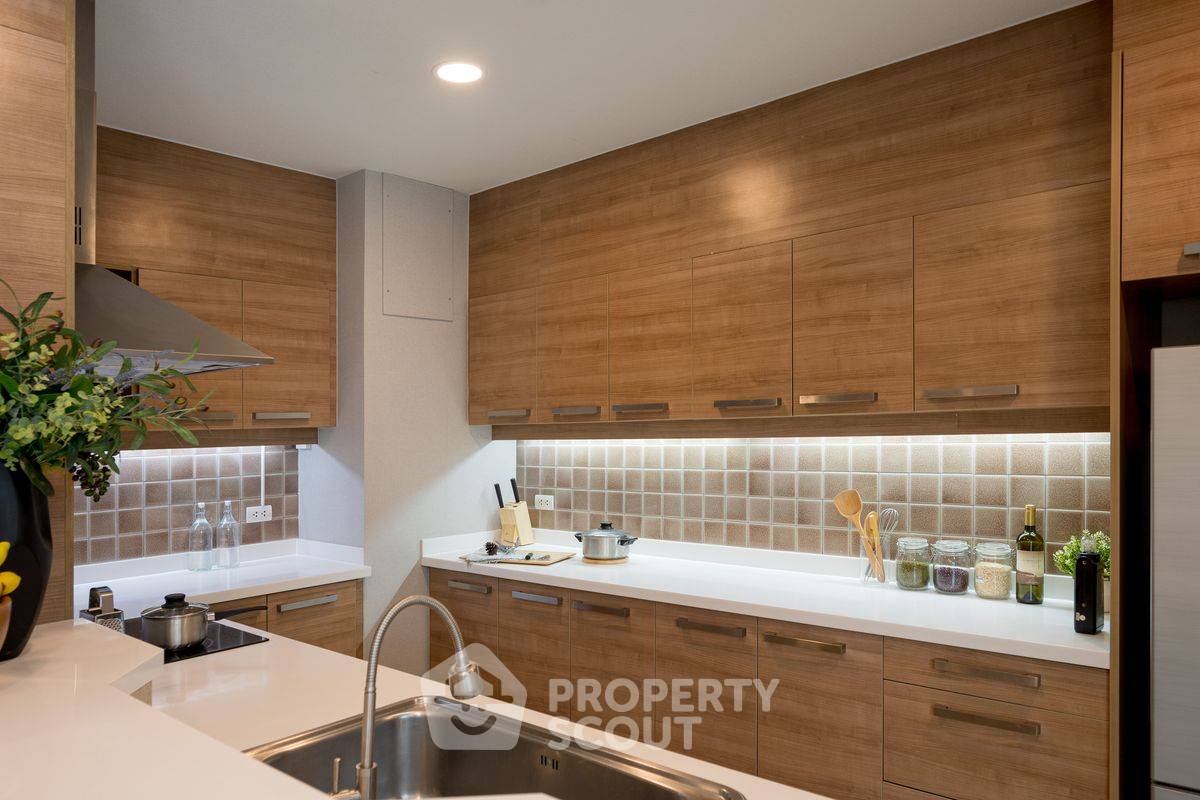 รูป คอนโด 2-ห้องนอน ที่ วิลล่า สิกขรา คอนโดมิเนียม ใกล้ พร้อมพงษ์ (ID 2192521) - รูปที่ 37/41