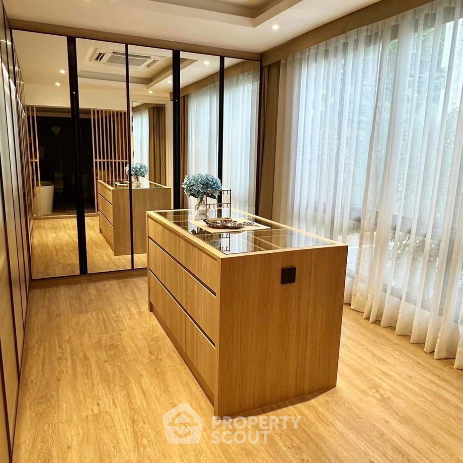 รูป ทาวน์เฮาท์ 4-ห้องนอน ใน พระโขนงเหนือ (ID 2188890) - รูปที่ 15/15