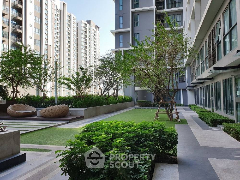 picture 1-BR Condo at Ideo Mobi Rama 9 near MRT Phra Ram 9 (ID 495489) - 8/10