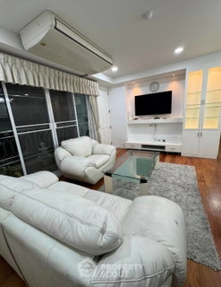 รูปภาพ 2-BR Condo at Baan Thanon Sarasin Condominium near BTS Ratchadamri (ID 1995884)
