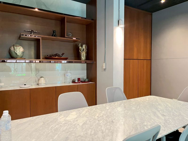 picture 🏢 [For Rent / Sale] Modern Office at Brighton Place – Rama 9 / Sun Wichai 6 ✨ Prime Location | Ready-to-Use | Functional Layout  - 12/17