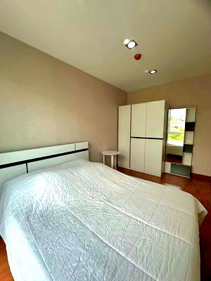 Condos for sale Maya Chiang Mai : Oneplus Suandok 1 for Sale ! Near Mahajaj Hospital Suandok 