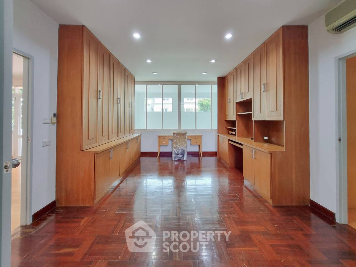 รูป บ้าน 3-ห้องนอน ใกล้ BTS หมอชิต (ID 2187000) - รูปที่ 11/31