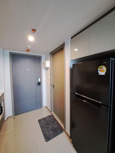 rent: Ideo Rama 9 - Asoke, duplex room, beautiful, cheap, ready to move in, near MRT Rama 9. Interested, add Line @841qqlnr.