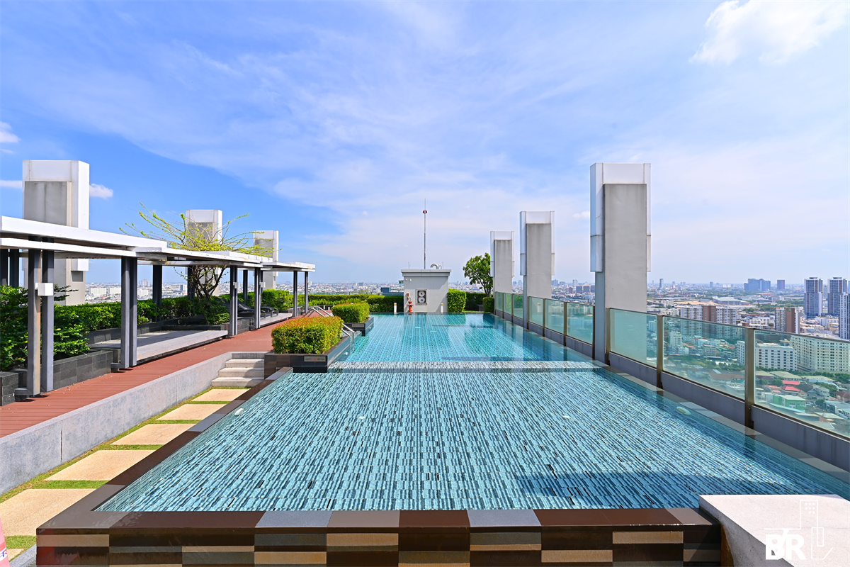 picture RHYTHM Ratchada-Huaikhwang near MRT Huai Khwang Station Luxury Condo Ready to Move-in at the Best Location - 4/9