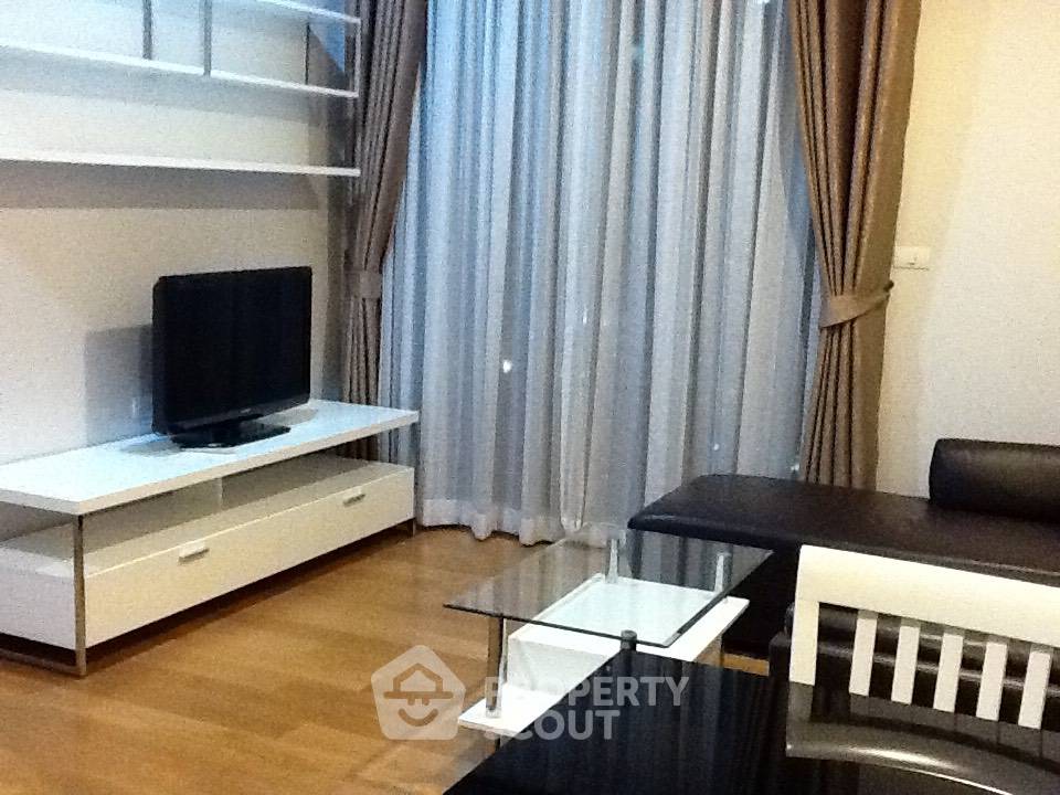 picture 1-BR Condo at Hive Taksin near BTS Wongwian Yai (ID 510743) - 1/5