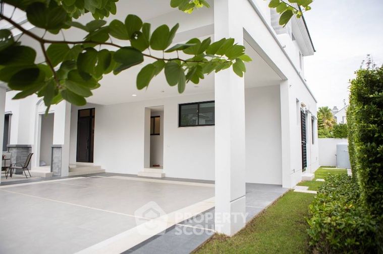 ให้เช่าบ้านเดี่ยว 4 ห้องนอน 302 ตร.ม. 111.6 ตร.ว. นันทวัน พระราม 9 กรุงเทพกรีฑาตัดใหม่