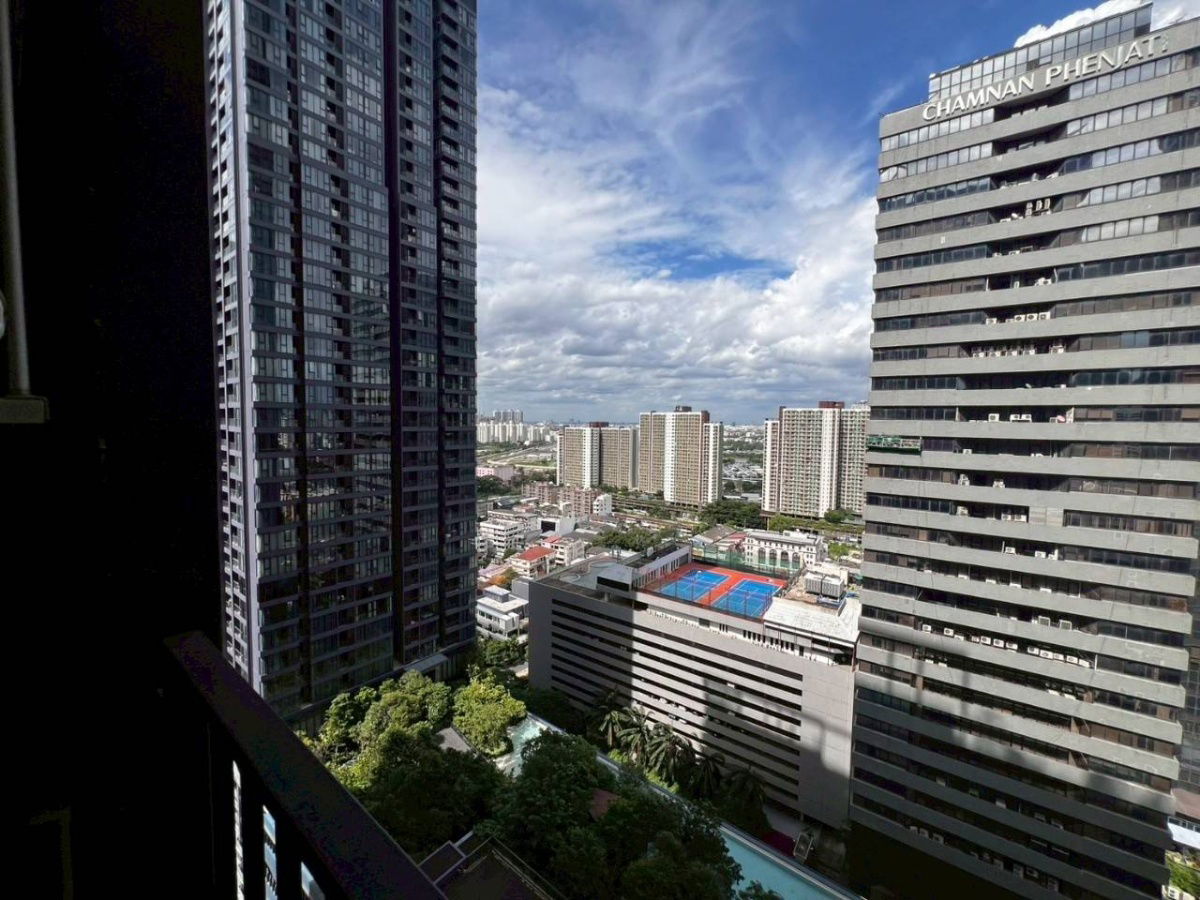 รูป Nue District R9: คอนโดให้เช่า ใกล้ MRT พระราม 9 (ปรับปรุงใหม่!) - รูปที่ 5/9