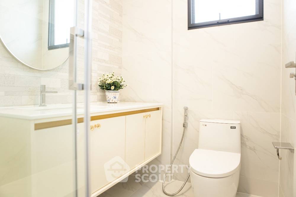 picture 4-BR House at Nantawan Rama 9 - New Krungthep Kreetha in Saphan Sung (ID 1334838) - 26/44
