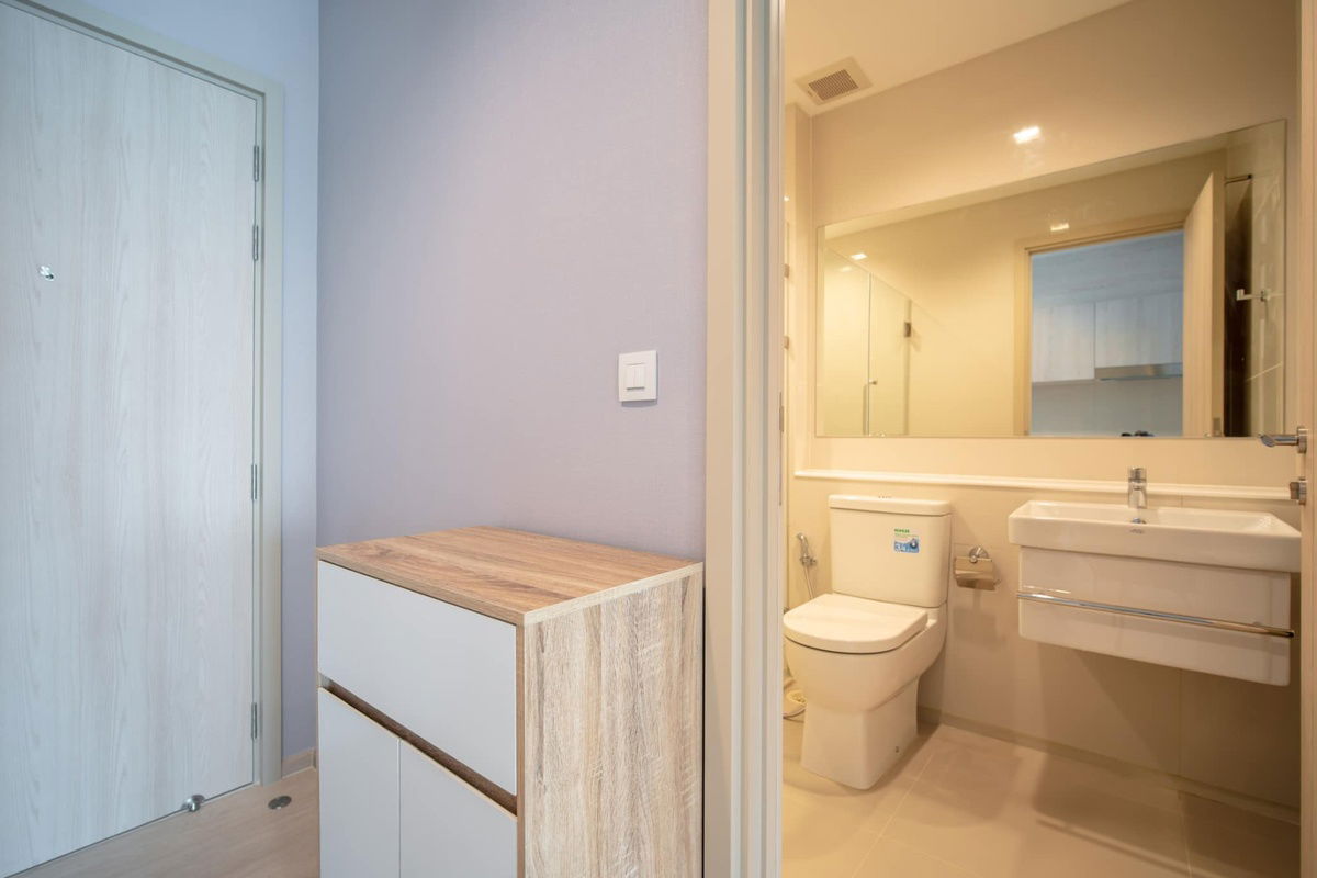 picture Condo for rent  “Life One Wireless”  - 2/3
