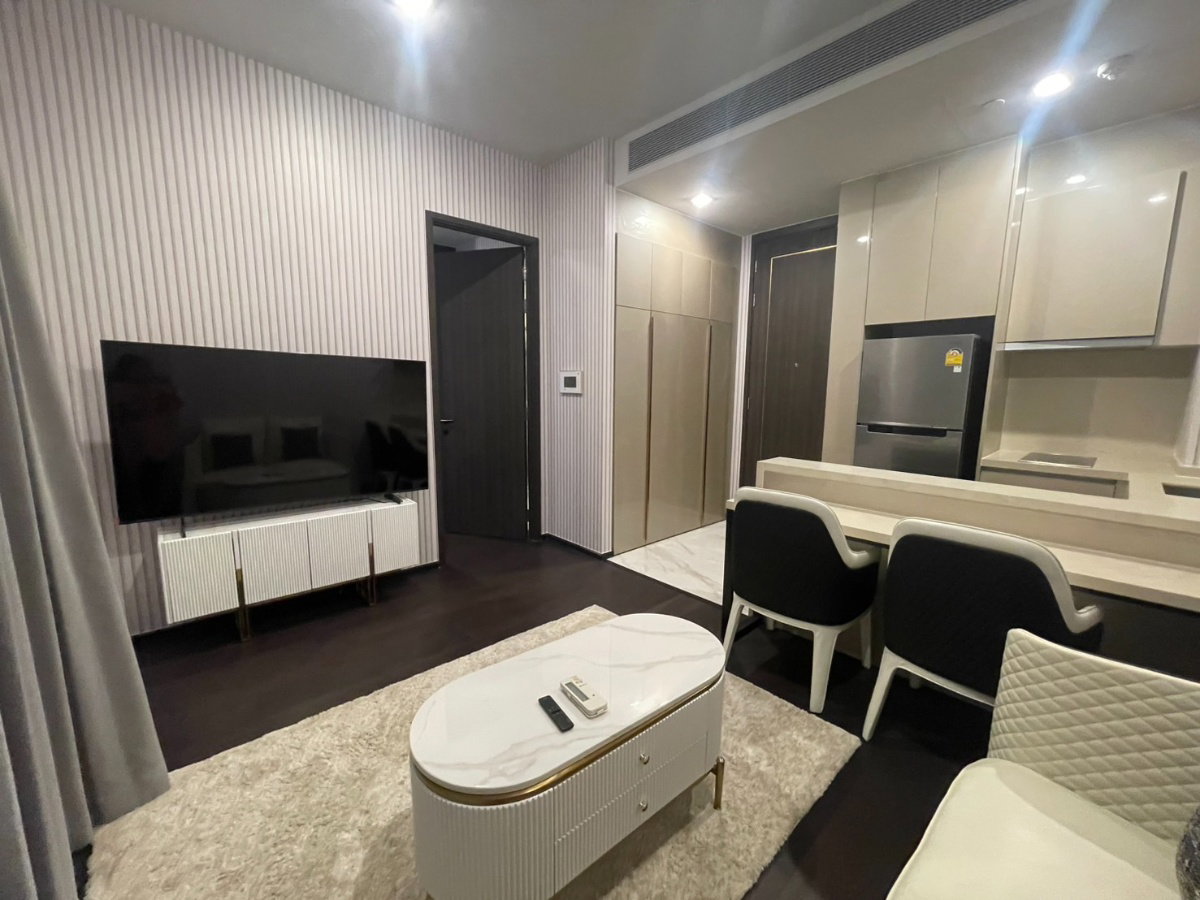Laviq Sukhumvit 57 for rent 1 bed 1 bath only 42,000 baht Line : @apopplace