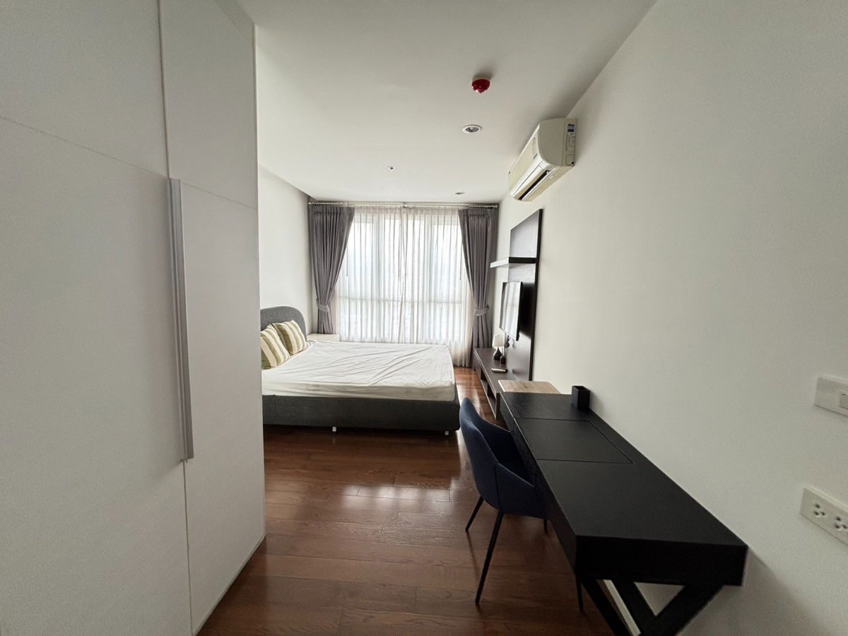 picture Condo for rent :  15 Sukhumvit Residence (BTS Nana )(Rt-01) - 35/40