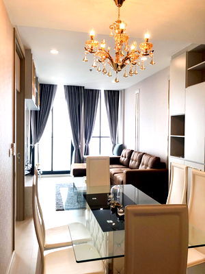 Condos for sale Phloen Chit Road : ♦ High floor ♦ B Tower, 35+ Floor, Type B01 | 75.45 sq.m. 2 beds | Condo skywalk connect to BTS ploenchit and Central Embassy