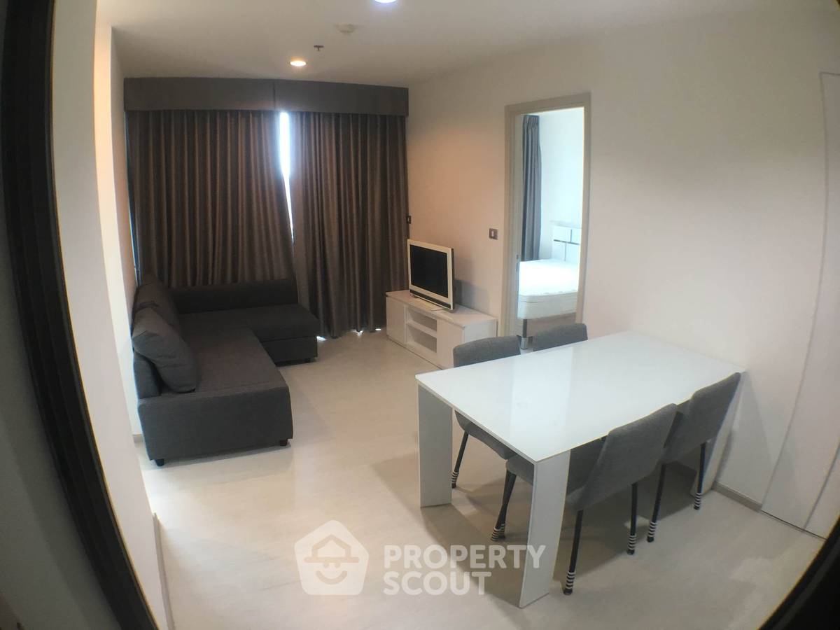 รูป คอนโด 2-ห้องนอน ที่ ริทึ่ม สุขุมวิท42 ใกล้ BTS เอกมัย (ID 514423) - รูปที่ 2/14