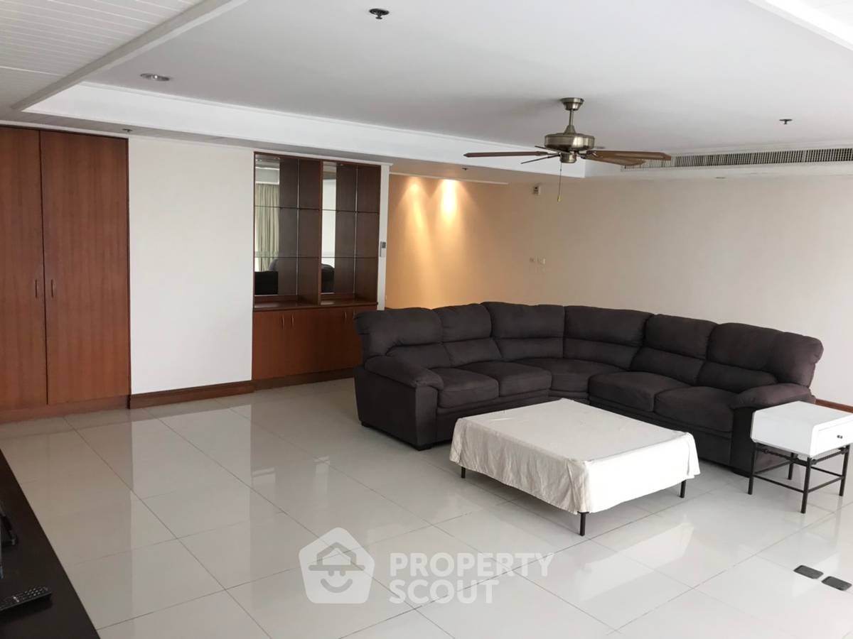 picture 3-BR Condo at Kallista Mansion near ARL Makkasan (ID 646195) - 3/20
