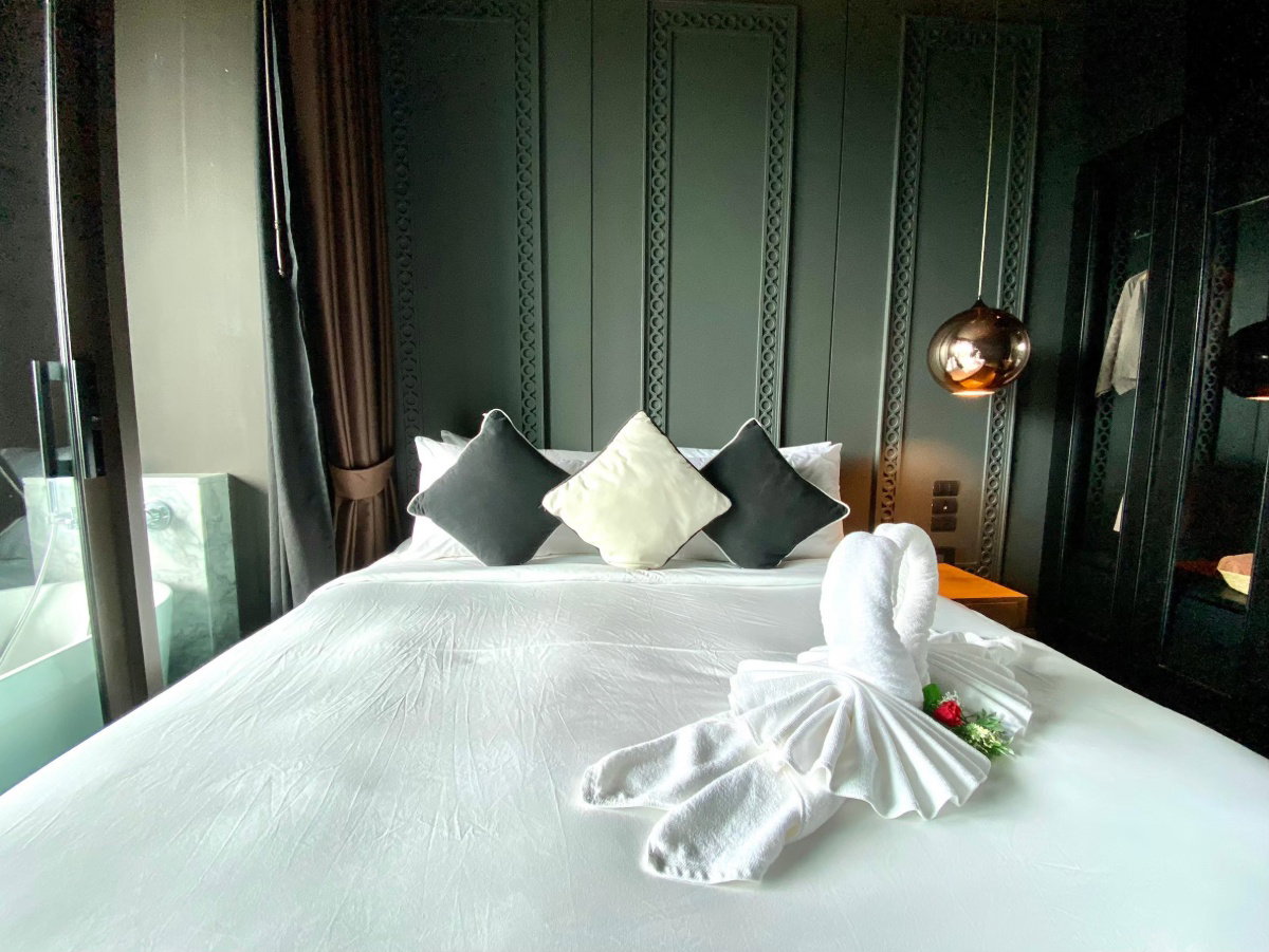 For Sale: SATURDAY RESIDENCE – Luxury 2-Bedroom Condo with Pool View, Ideal for Investment - SW002674