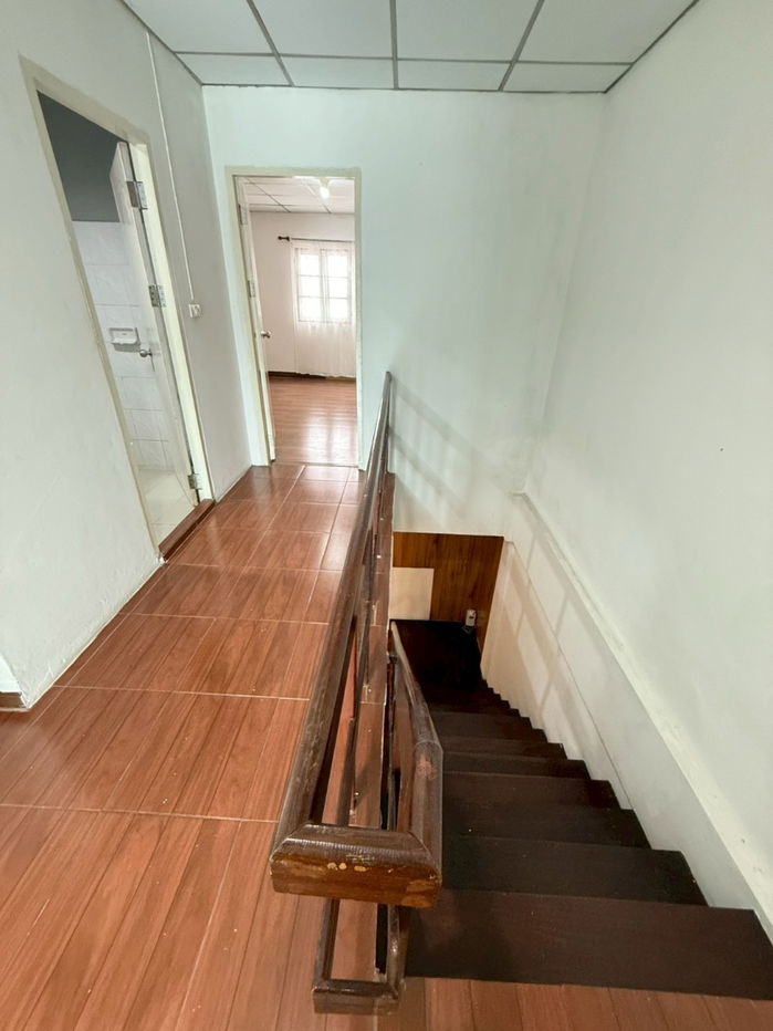 รูป 🏡 ให้เช่าทาวน์โฮม 2 ชั้น ม.เฟิร์สโฮม ห้าแยกวัชรพล ✨ บ้านสภาพดี พร้อมอยู่ ถนนเมนใหญ่หน้าบ้านกว้าง 5 เลน! - รูปที่ 17/20
