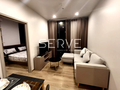 คอนโดให้เช่า : Corner Room 2 Beds with Bathtub Super High Fl. 35+ River View Good Location Close to BTS Thong Lo-OKA HAUS Sukhumvit 36