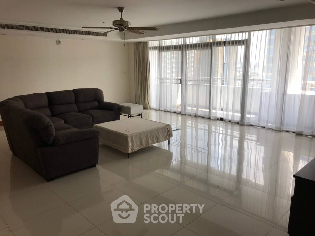 picture 3-BR Condo at Kallista Mansion near ARL Makkasan (ID 646195) - 5/20