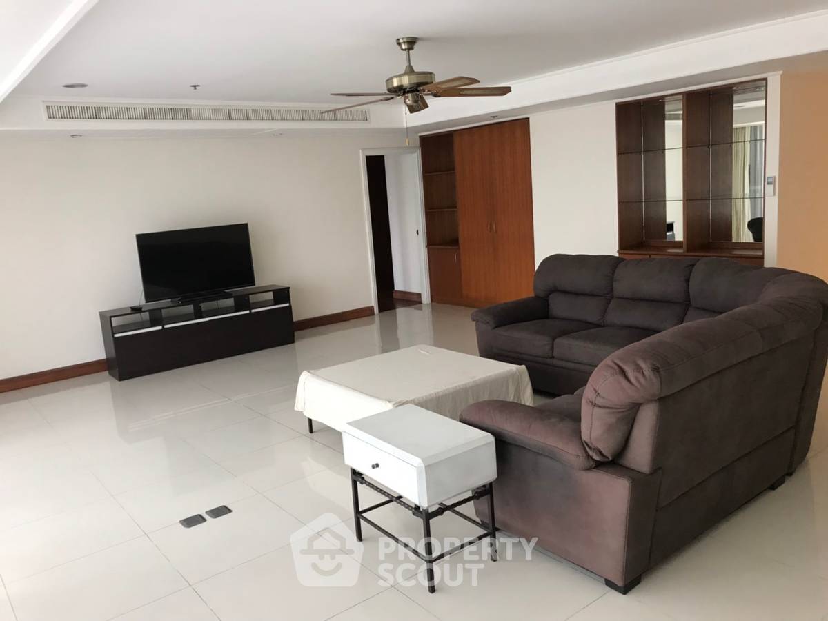 picture 3-BR Condo at Kallista Mansion near ARL Makkasan (ID 646195) - 2/20