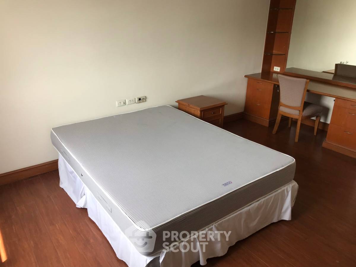 picture 3-BR Condo at Kallista Mansion near ARL Makkasan (ID 646195) - 17/20