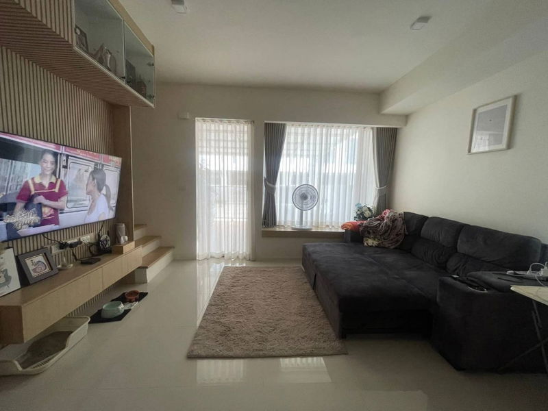 Townhouses for rent : [ RENT ]⚡🌈HBN0155 Townhome Nora Bangna⚡🌈 LINE: @theagentpro (please include the @)