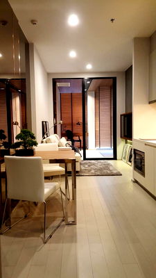 Condos for sale Phloen Chit Road : ♦ Rare unit ♦ B Tower, 35+ Floor | 46.28 sq.m. 1 beds | Condo skywalk connect to BTS ploenchit and Central Embassy