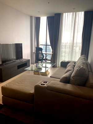 Condos for rent : ● Best Price ● Tower B, 45+ Floor, Type A03 | 1 Bedroom, 58.09 sq.m. | Condo skywalk connect to BTS ploenchit and Central Embassy.