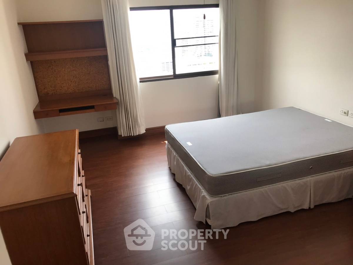 picture 3-BR Condo at Kallista Mansion near ARL Makkasan (ID 646195) - 18/20