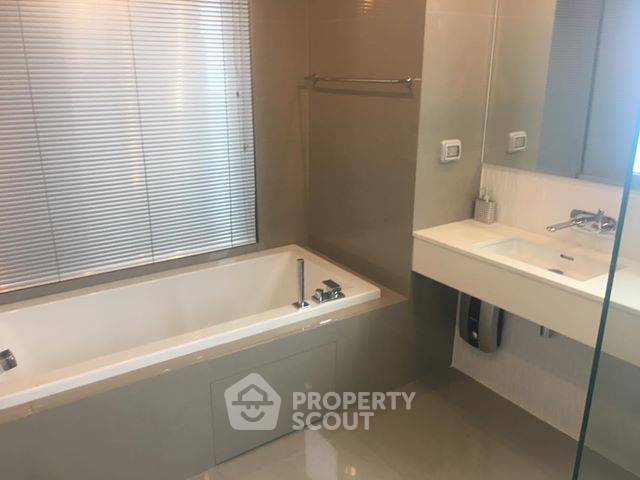 picture 2-BR Condo at Rhythm Sukhumvit 42 near BTS Ekkamai (ID 513284) - 6/10