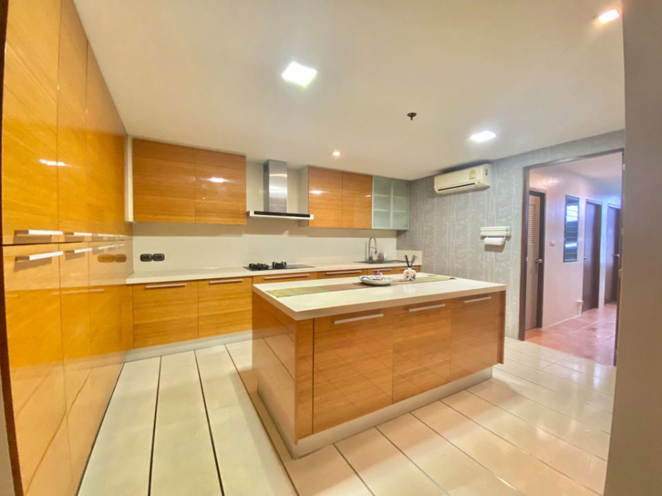 picture 3-BR Condo at Kallista Mansion near ARL Makkasan (ID 1831765) - 3/24