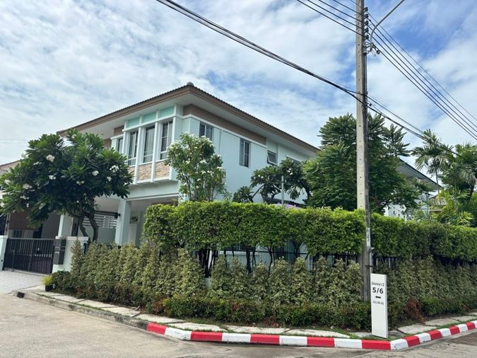 3-bed house for rent, 200 sqm, 66 sq wah, Manthana 2 Onnut - Wongwan