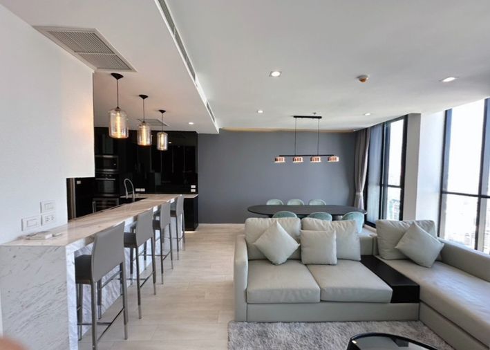 ♦ Unobstructed Embassy View ♦ ชั้น 40+ | 120.00 ตร.ม., 2 ห้องนอน, 2 ห้องน้ำ | คอนโดมี Skywalk เชื่อมเข้า BTS เพลินจิต, Central Embassy