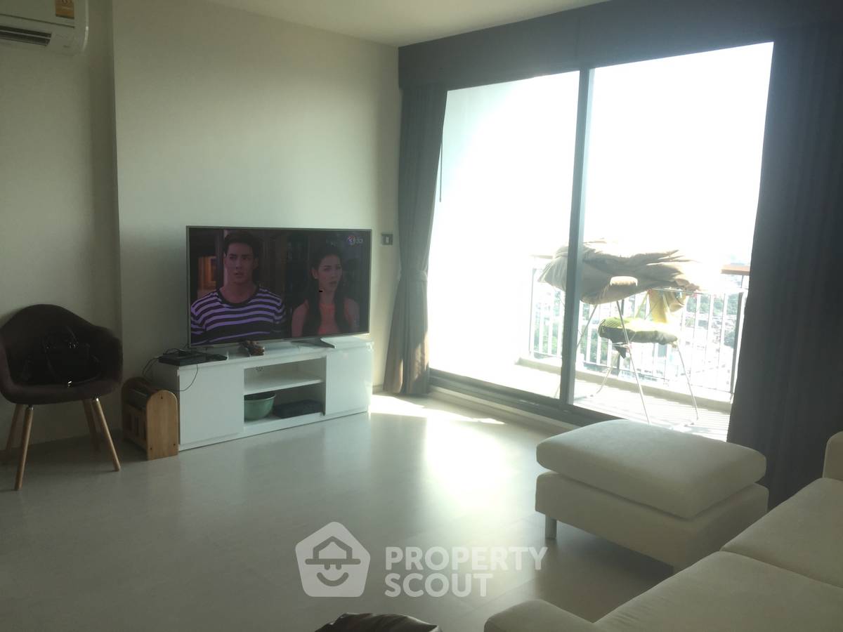 picture 2-BR Condo at Rhythm Sukhumvit 42 near BTS Ekkamai (ID 515111) - 2/5