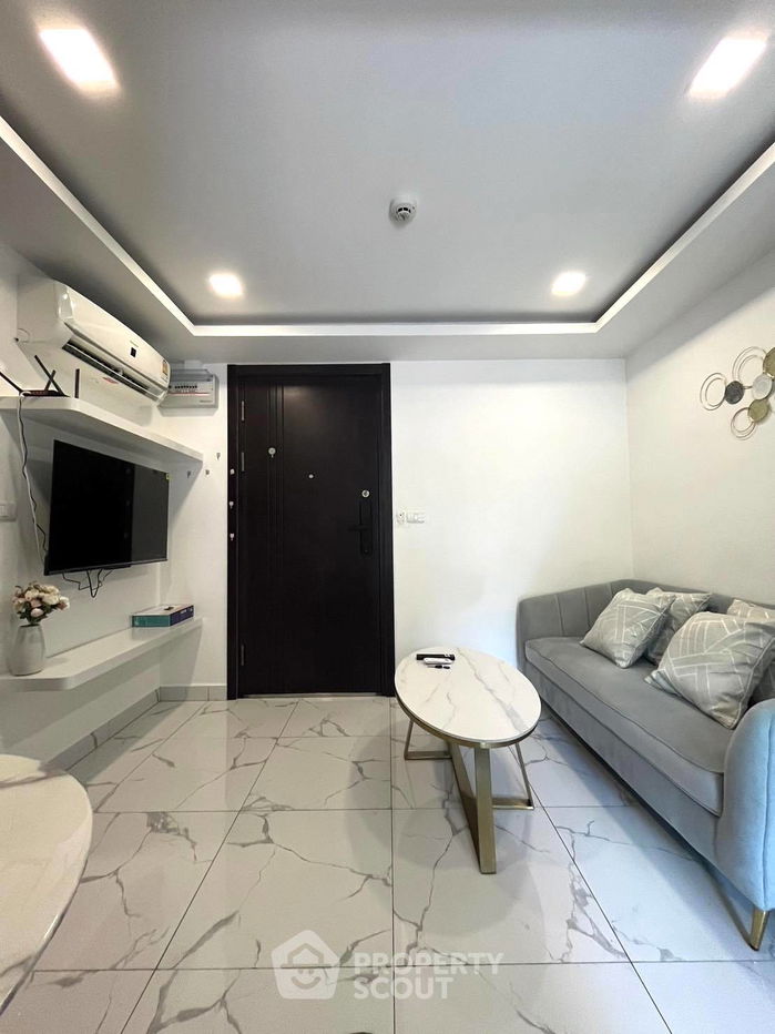 picture 1-BR Condo at Arcadia Center Suites close to Phratamnak (ID 2137211) - 2/8