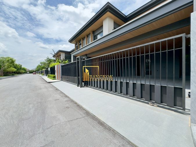 4-bed house for rent, 551 sqm, 127 sq wah, Siraninn Residences Pattanakarn