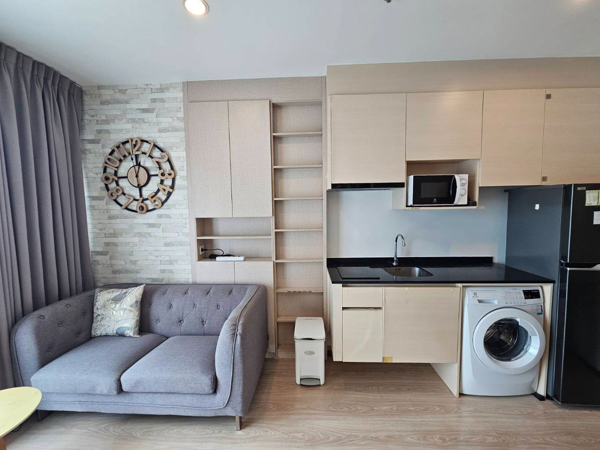 picture Noble Revolve Ratchada two bedroom two bath - 4/13