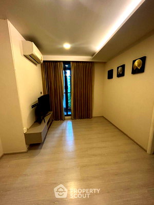 ขายคอนโด : คอนโด 2-ห้องนอน ที่ วีธารา สุขุมวิท 36 ใกล้ BTS ทองหล่อ (ID 2166040)