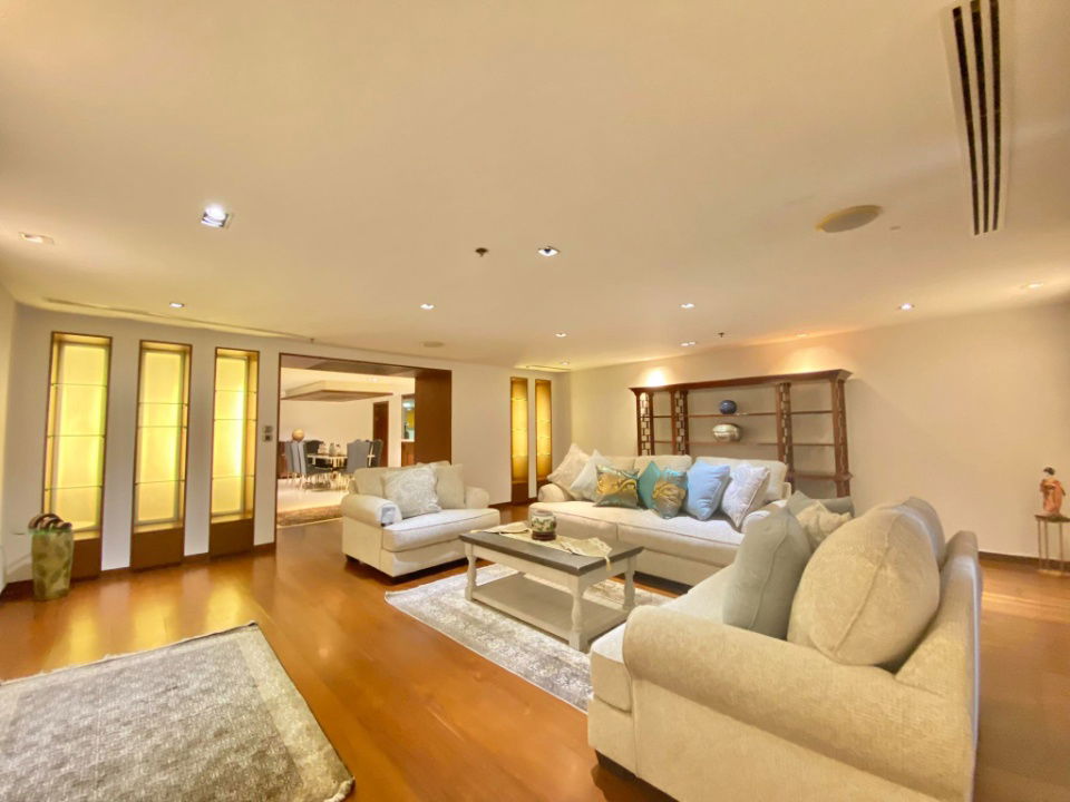 picture 3-BR Condo at Kallista Mansion near ARL Makkasan (ID 1831765) - 2/24