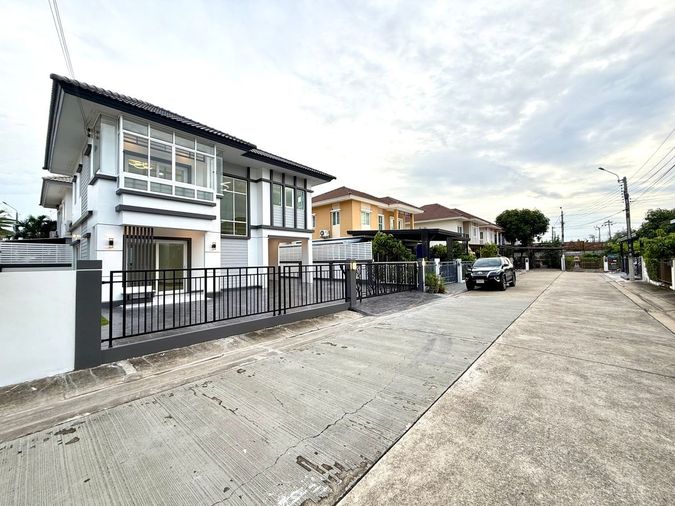 ขายบ้านเดี่ยว 3 ห้องนอน 140 ตร.ม. 50 ตร.ว. พฤกษาทาวน์ เซเรนิตี้ 2 เพชรเกษม 81